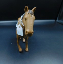broder brown horse front